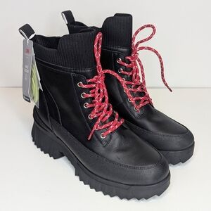 Nurture Whitney Boots Water Resistant Leather Lace Up Lug Platform Size 9.5